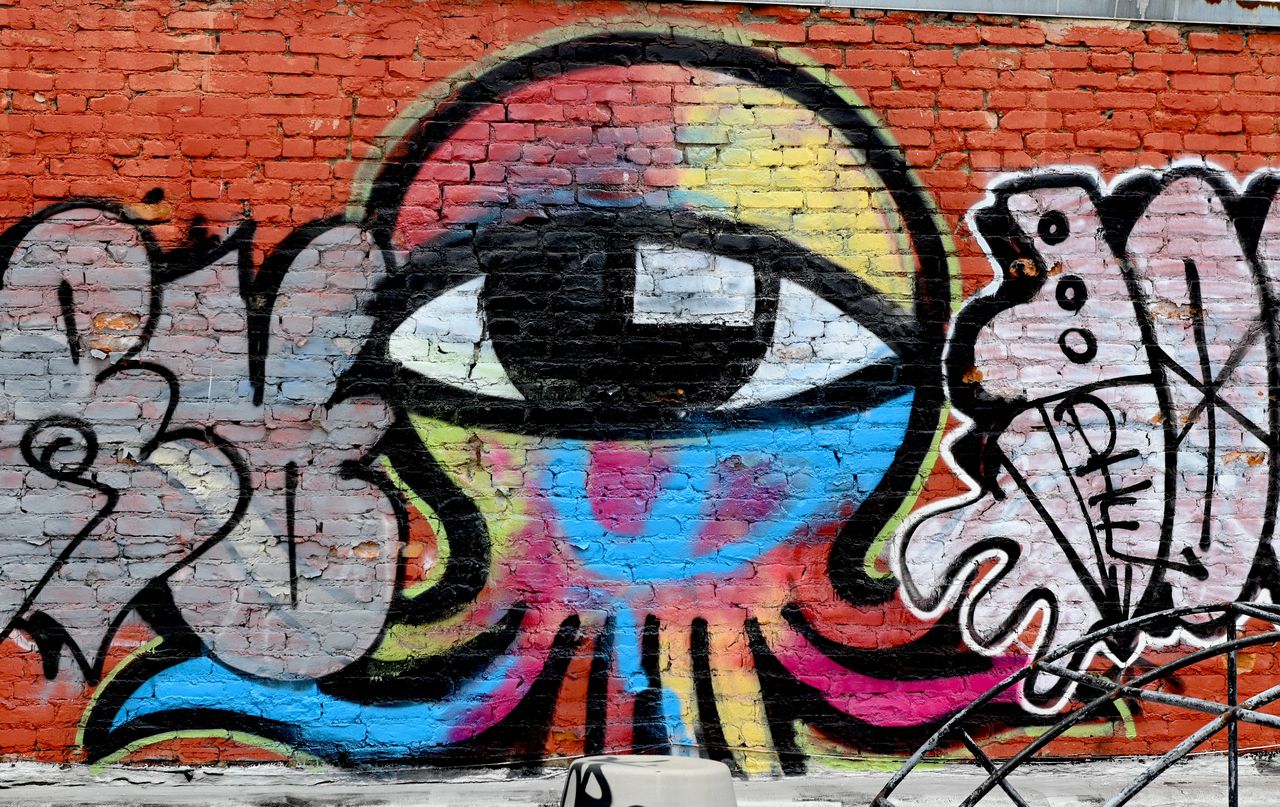 Detail Graffiti Eye Nomer 3