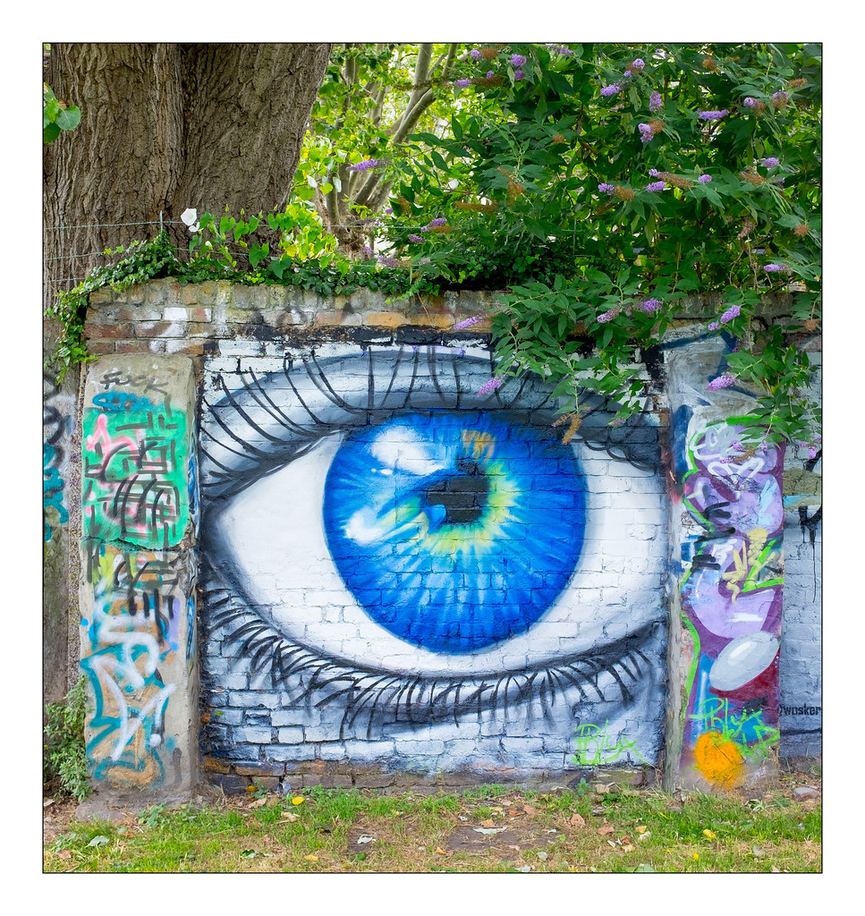 Detail Graffiti Eye Nomer 34