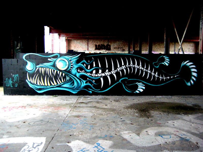 Detail Graffiti Fish Nomer 5