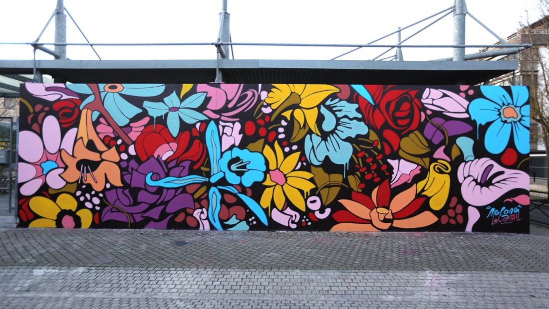 Detail Graffiti Flower Mural Nomer 10