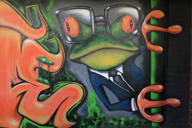 Detail Graffiti Frog Nomer 6