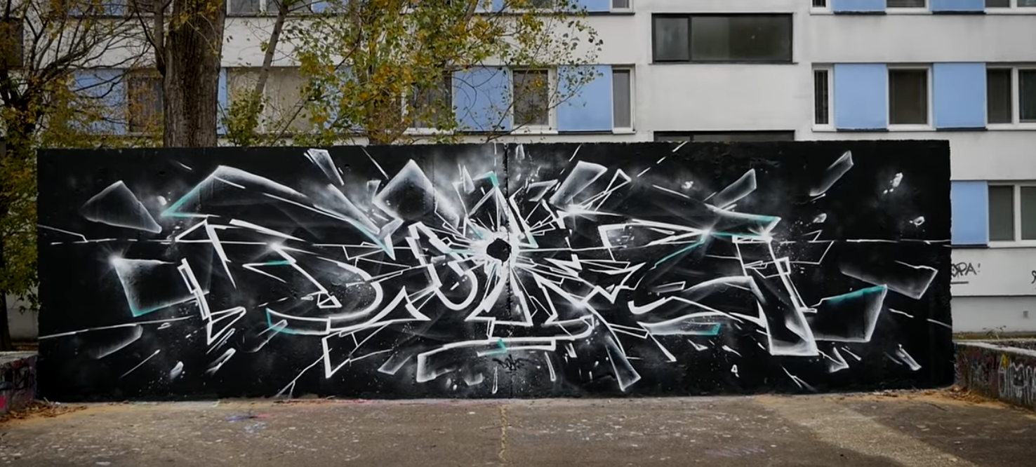 Detail Graffiti Gless Nomer 43