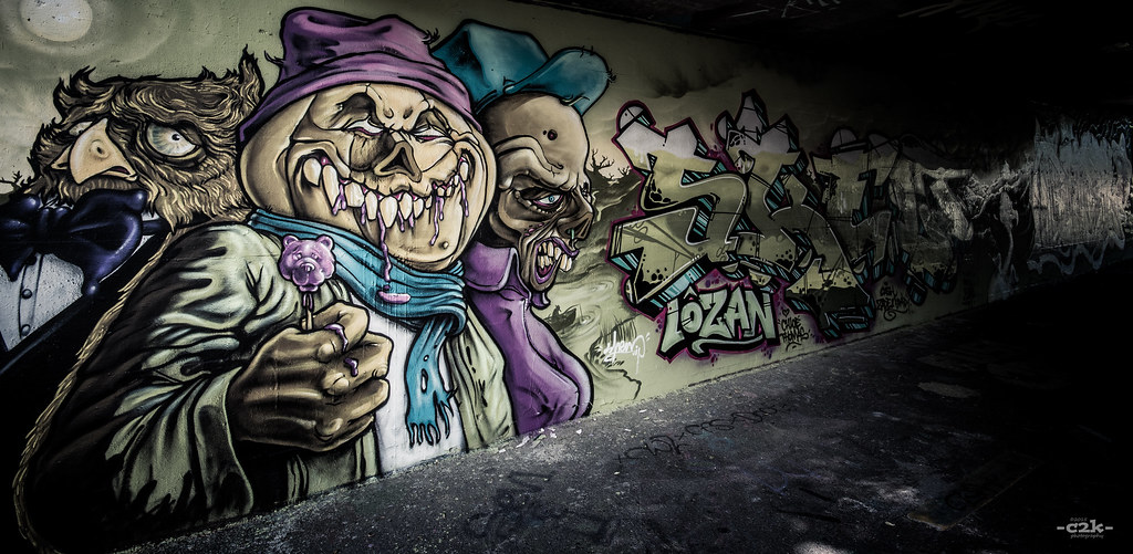 Detail Graffiti Halloween Nomer 44