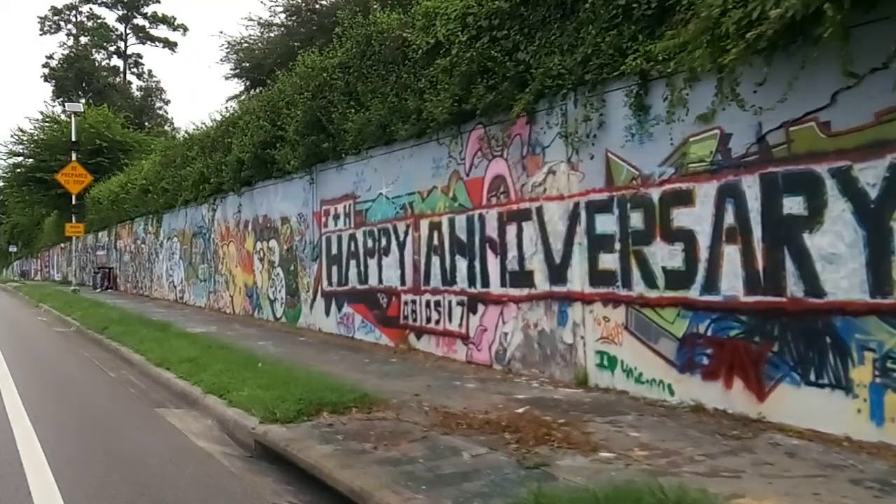 Detail Graffiti Happy Anniversary Nomer 55