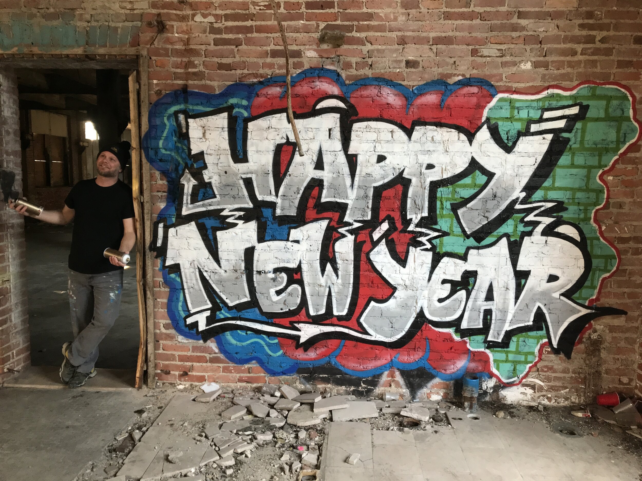 Detail Graffiti Happy New Year Nomer 33