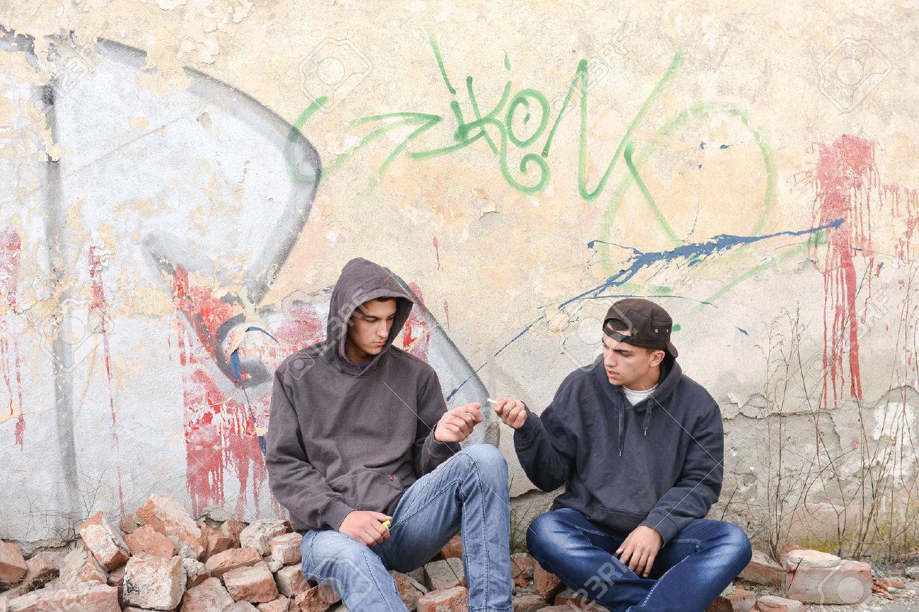 Detail Graffiti Hooligans Nomer 25