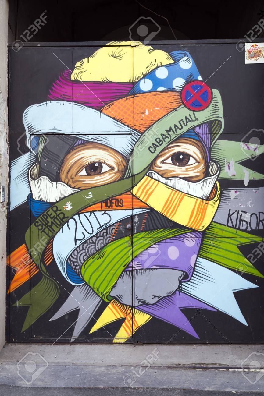 Detail Graffiti Human Face Nomer 4
