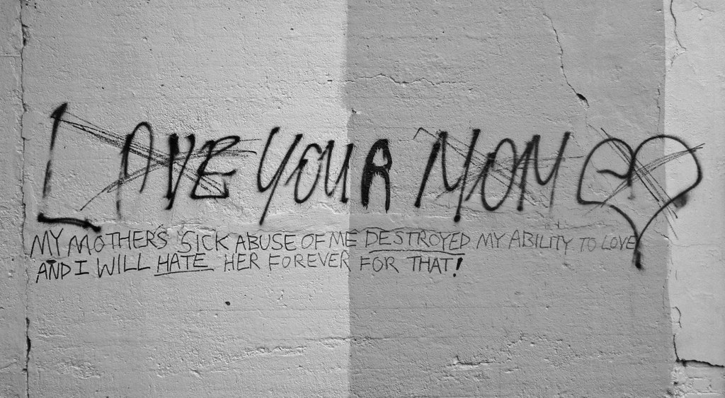 Detail Graffiti I Love You Mom Nomer 9