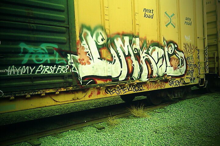 Detail Graffiti Ida Nomer 12