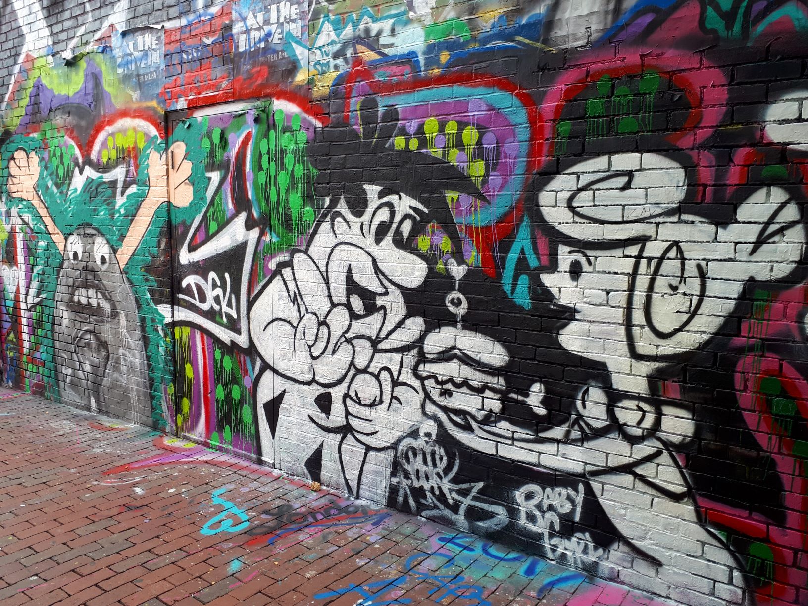 Detail Graffiti Ikh Nomer 6
