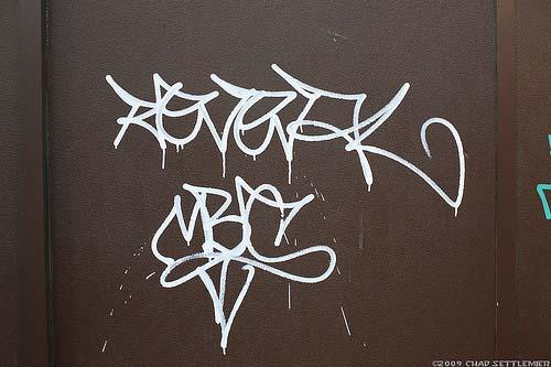 Detail Graffiti Iklan Provider Telkomsel Nomer 38