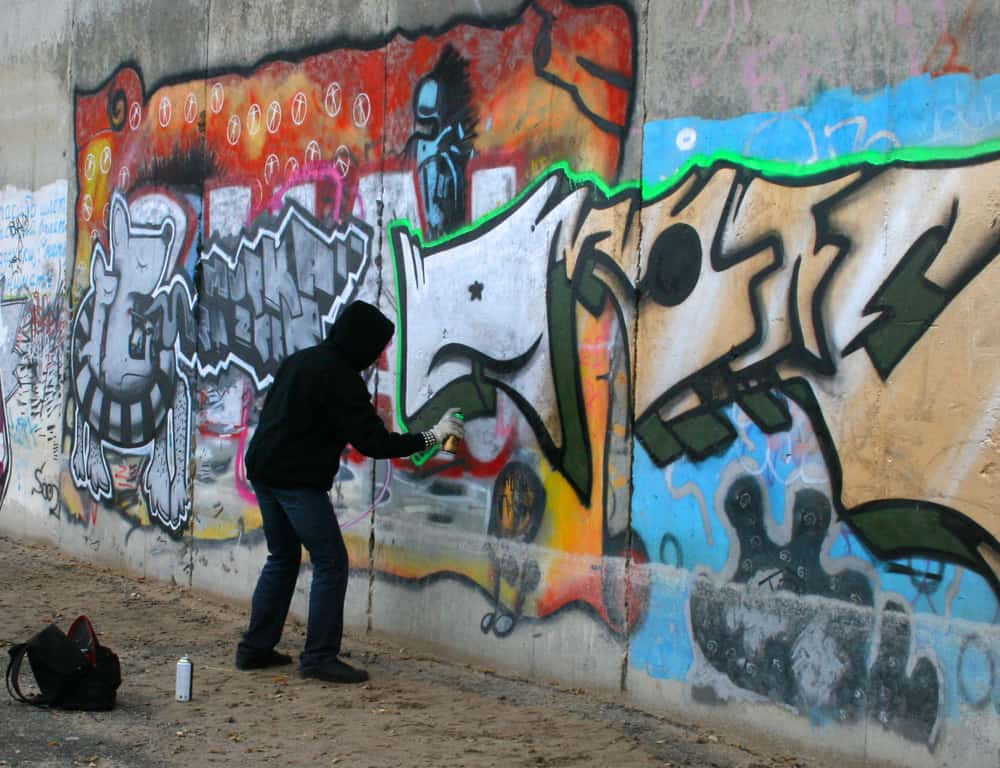 Detail Graffiti Increased Crime Rate Nomer 13