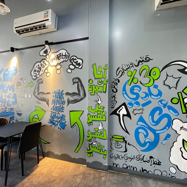 Detail Graffiti Interior Kantor Nomer 28