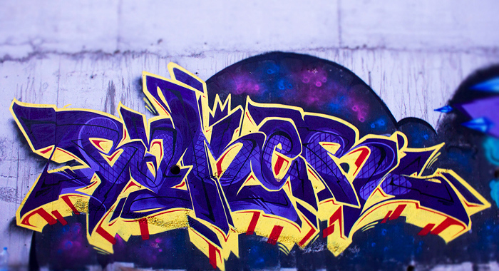 Detail Graffiti Ironlak Nomer 4