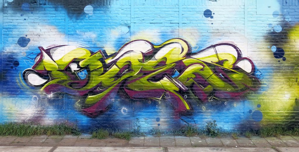 Detail Graffiti Ironlak Nomer 8