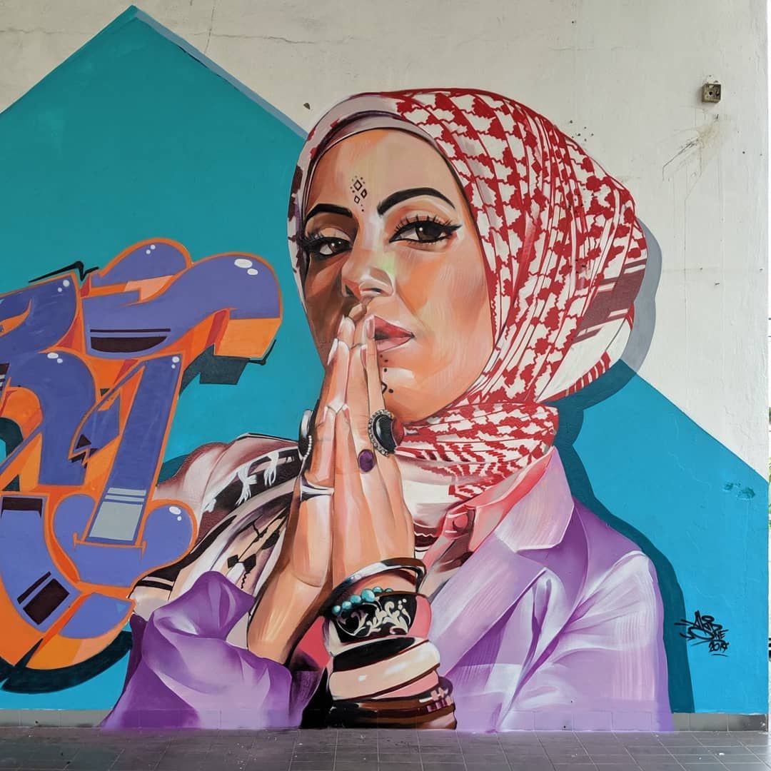 Detail Graffiti Jilbab Nomer 3