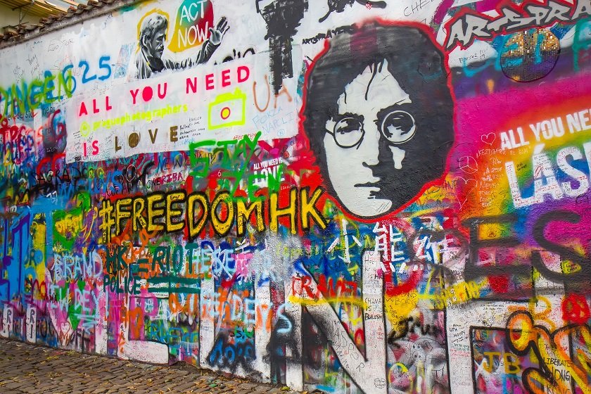 Detail Graffiti John Lennon Nomer 26