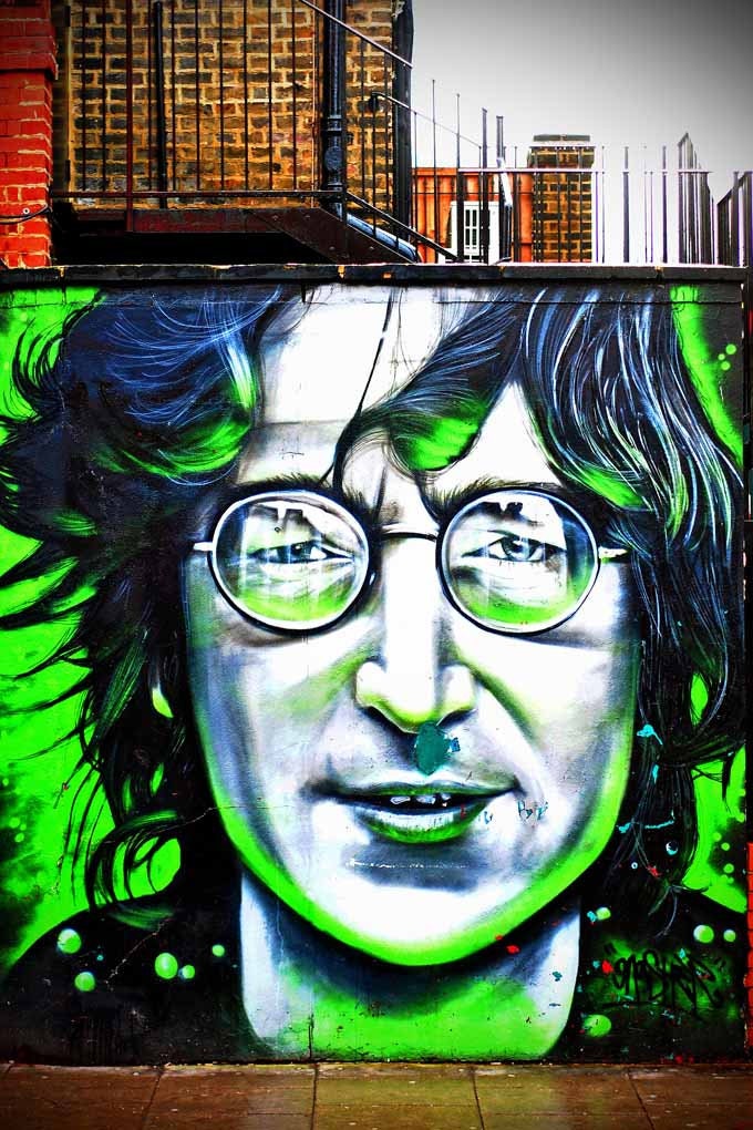 Detail Graffiti John Lennon Nomer 34