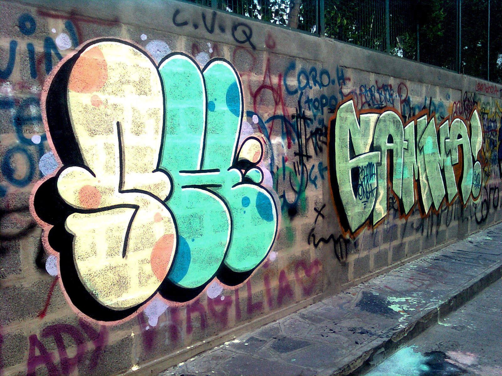 Detail Graffiti K Throw Up Nomer 13