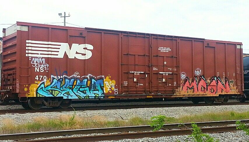 Detail Graffiti Kereta Api Nomer 34