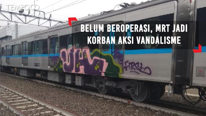 Detail Graffiti Kereta Bandara Nomer 2