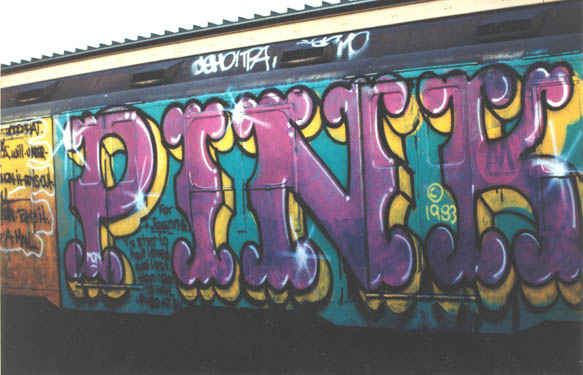 Detail Graffiti Lady Nomer 10