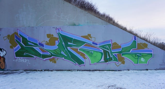 Detail Graffiti Link Nomer 36