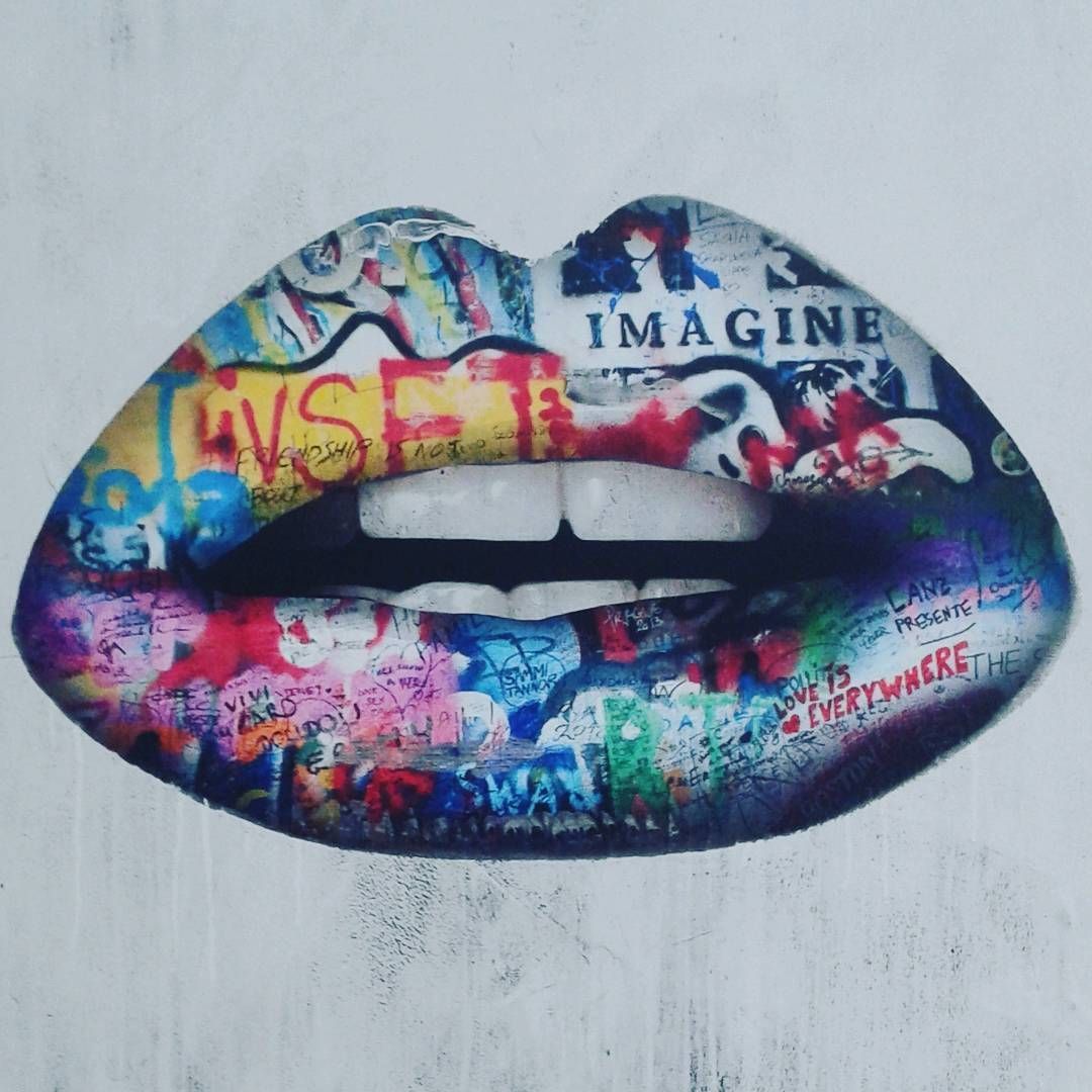 Detail Graffiti Lips Nomer 5