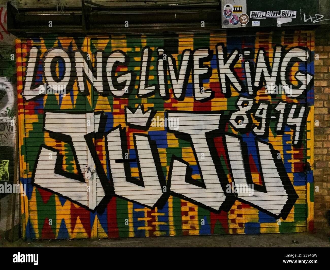 Detail Graffiti Live Photography Nomer 3