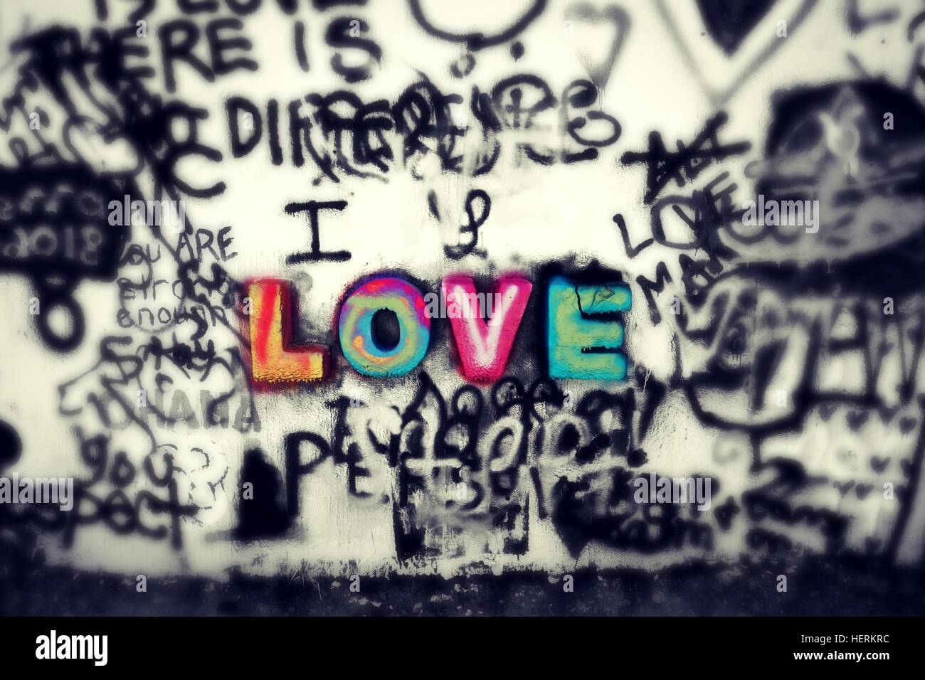 Detail Graffiti Love 3d Nomer 42