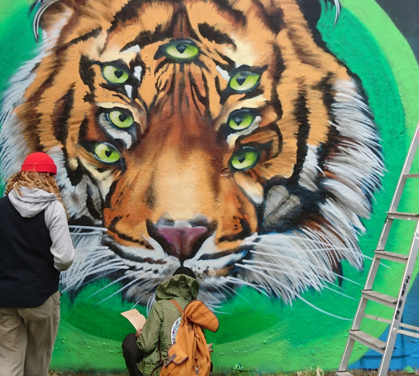 Detail Graffiti Macan Nomer 38
