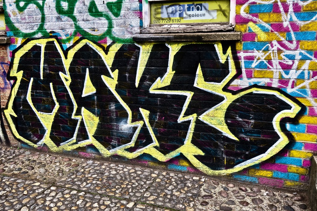 Detail Graffiti Made Nomer 10
