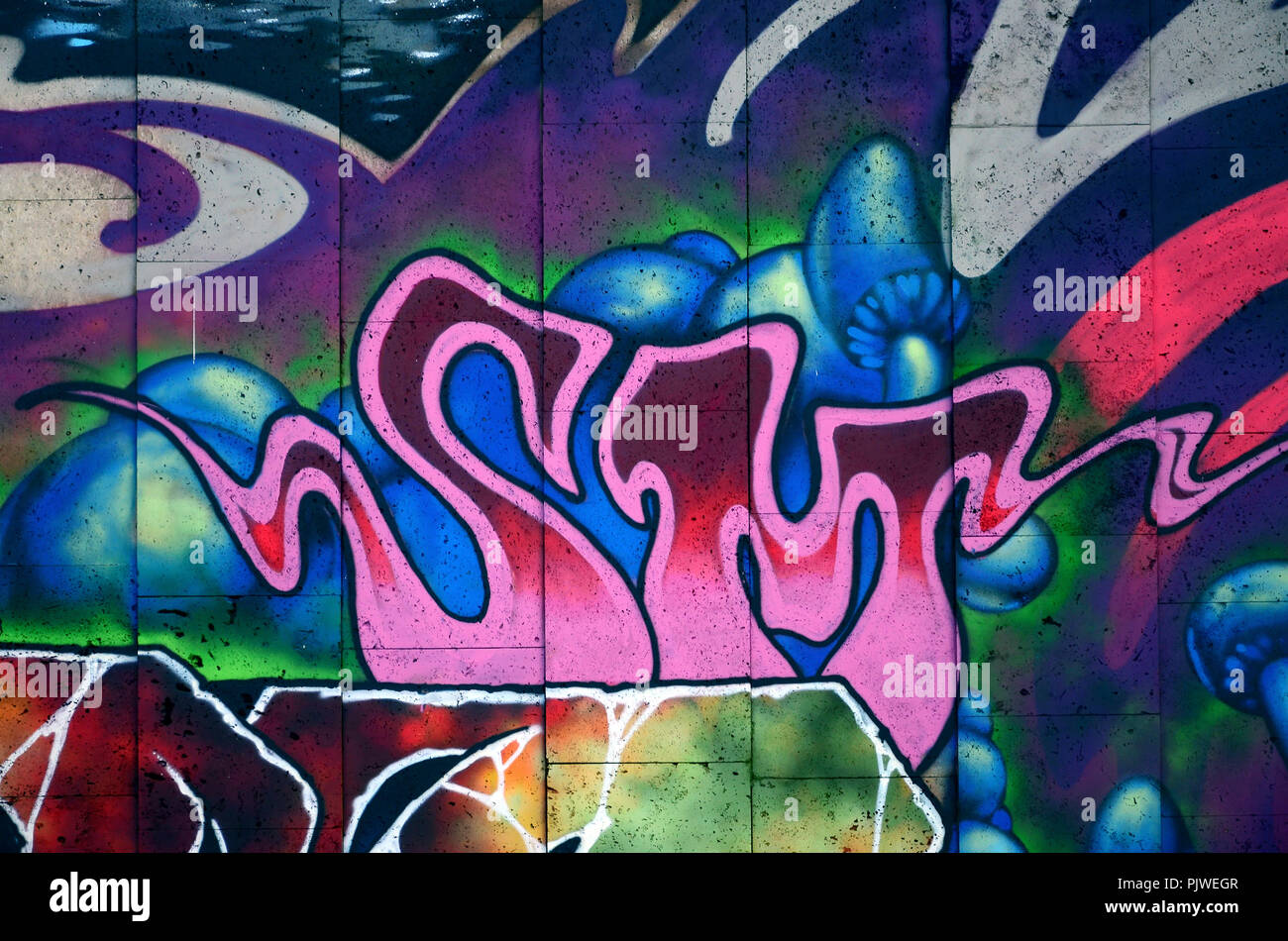 Detail Graffiti Made Nomer 12