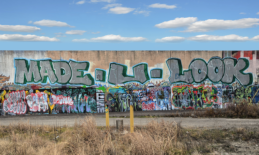 Detail Graffiti Made Nomer 17