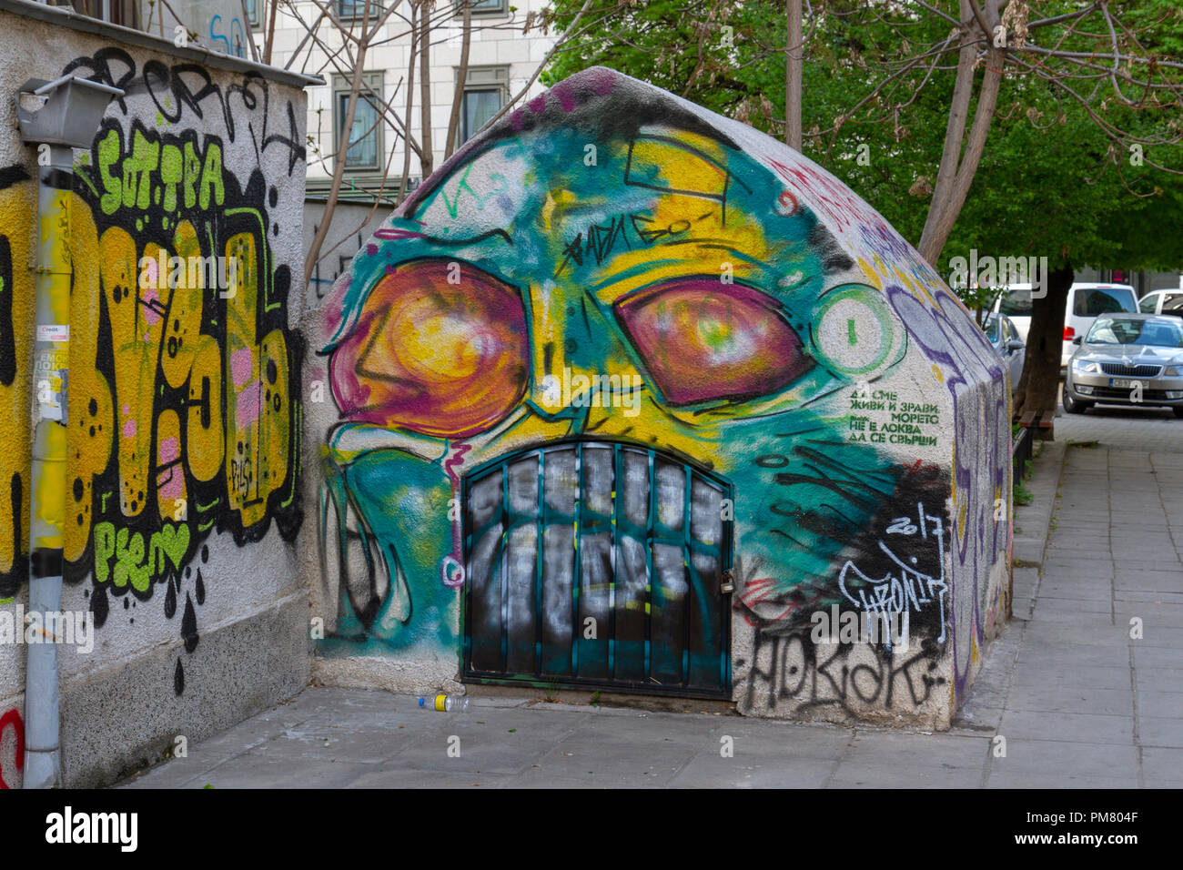 Detail Graffiti Make Face Nomer 24