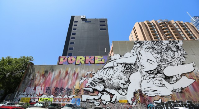 Detail Graffiti Mapped Sofles Nomer 2