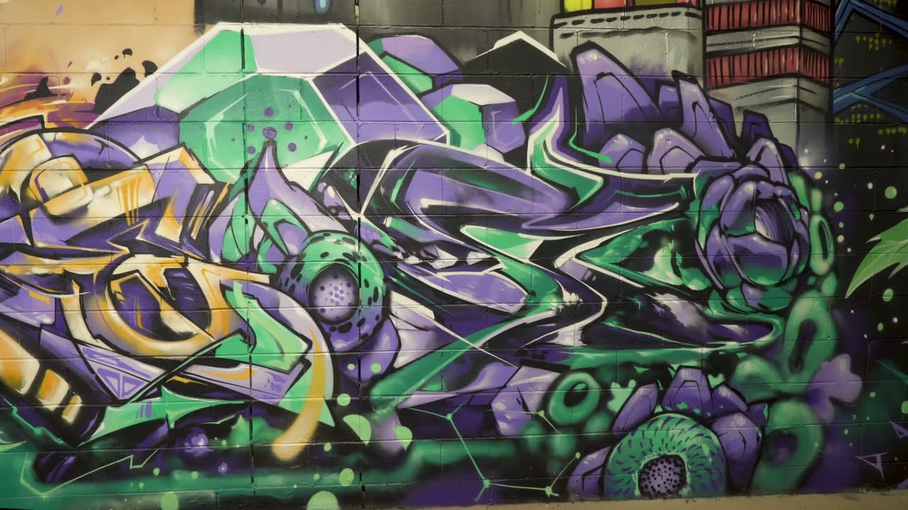 Detail Graffiti Mapped Sofles Nomer 26