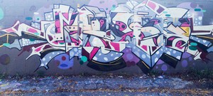 Detail Graffiti Maroon Nomer 14