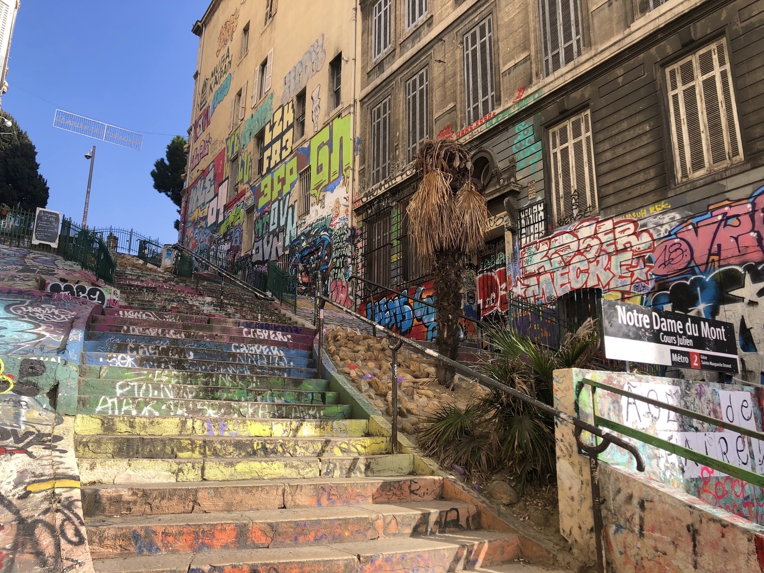 Detail Graffiti Marseille Nomer 15