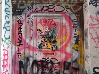 Detail Graffiti Marseille Nomer 35