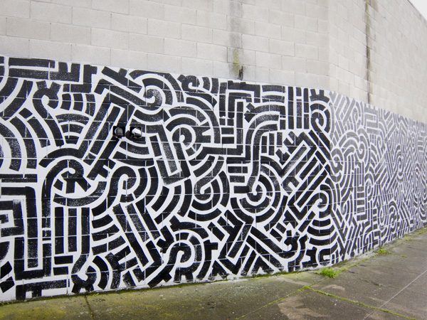 Detail Graffiti Maze Nomer 44