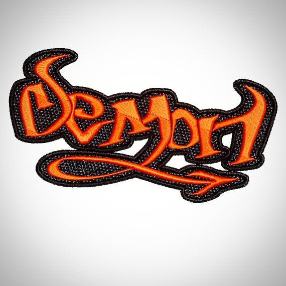 Detail Graffiti Medium Nomer 20