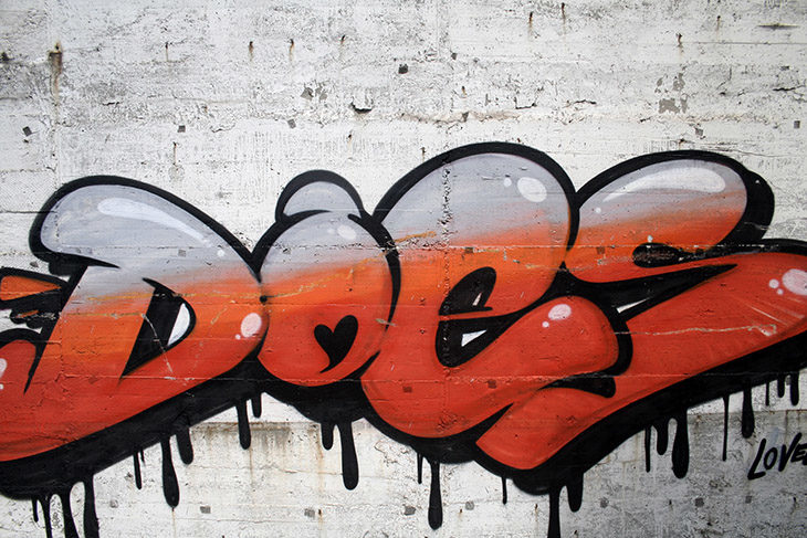 Detail Graffiti Medium Nomer 3