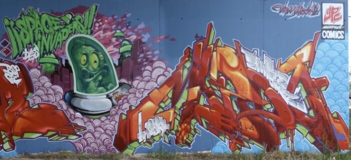 Detail Graffiti Miedo Nomer 17