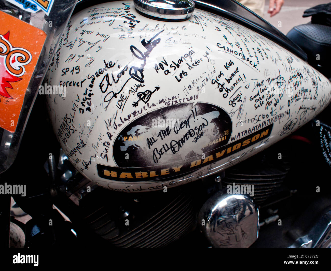 Detail Graffiti Motorcycle Nomer 49