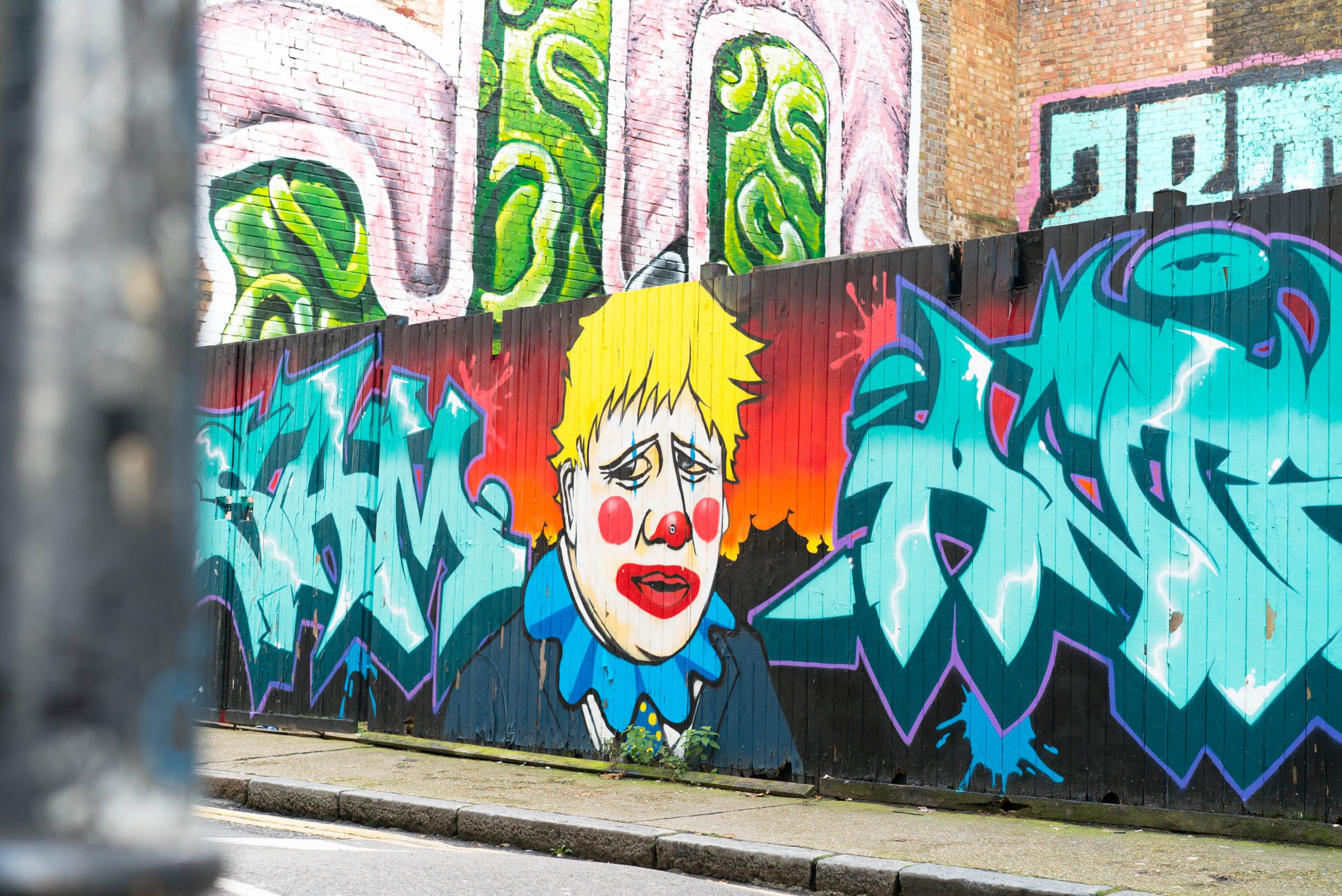 Detail Graffiti Multiple Slicing Nomer 5
