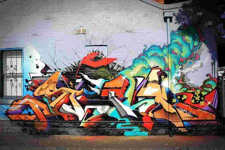 Detail Graffiti Mural Di Kamar Nomer 20