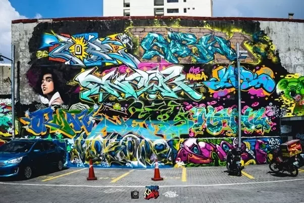 Detail Graffiti Mural Difference Nomer 3
