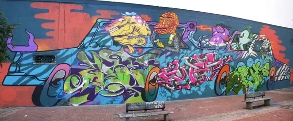 Detail Graffiti Mural Difference Nomer 35