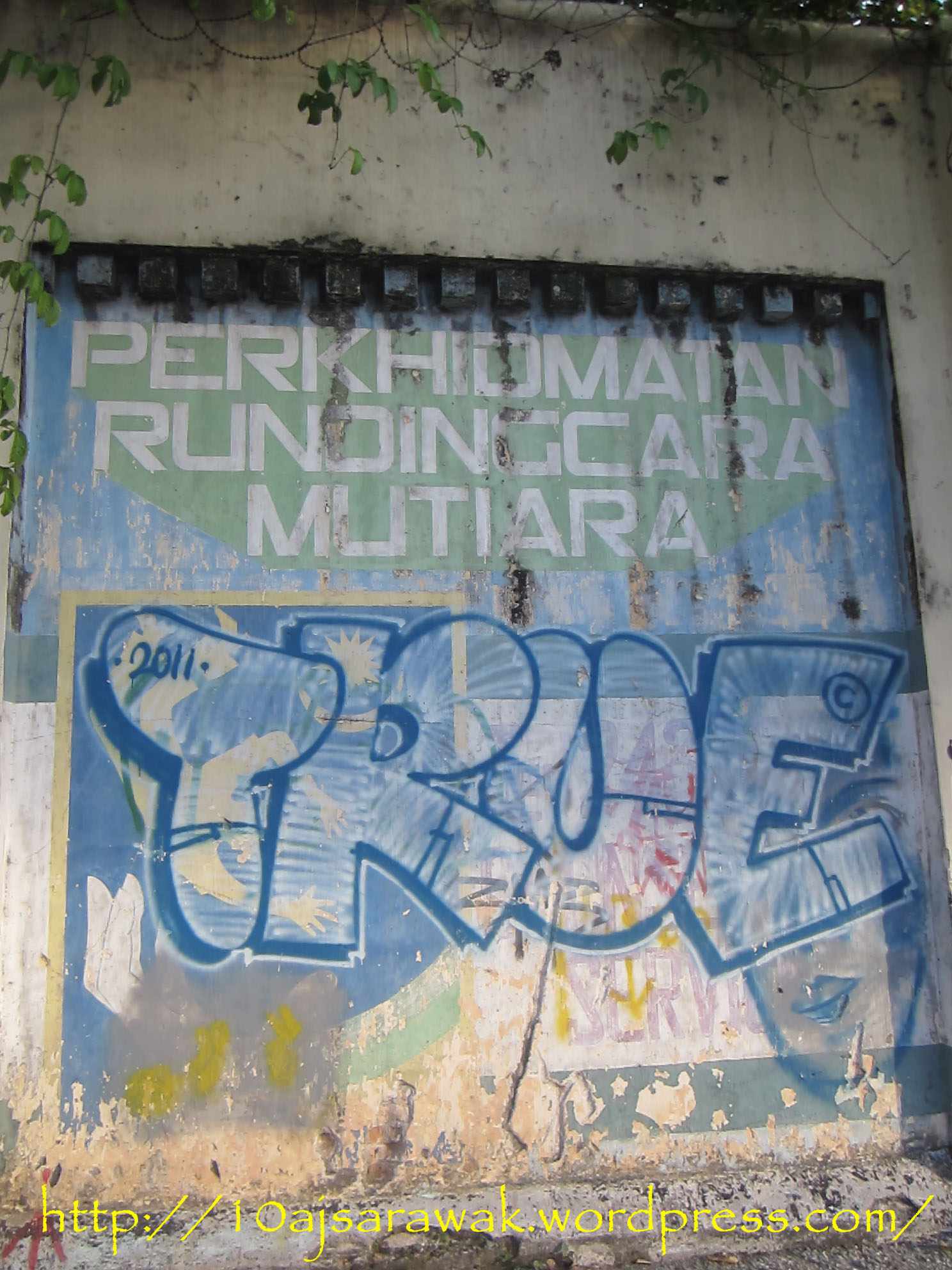 Detail Graffiti Mutiara Sultan Nomer 11